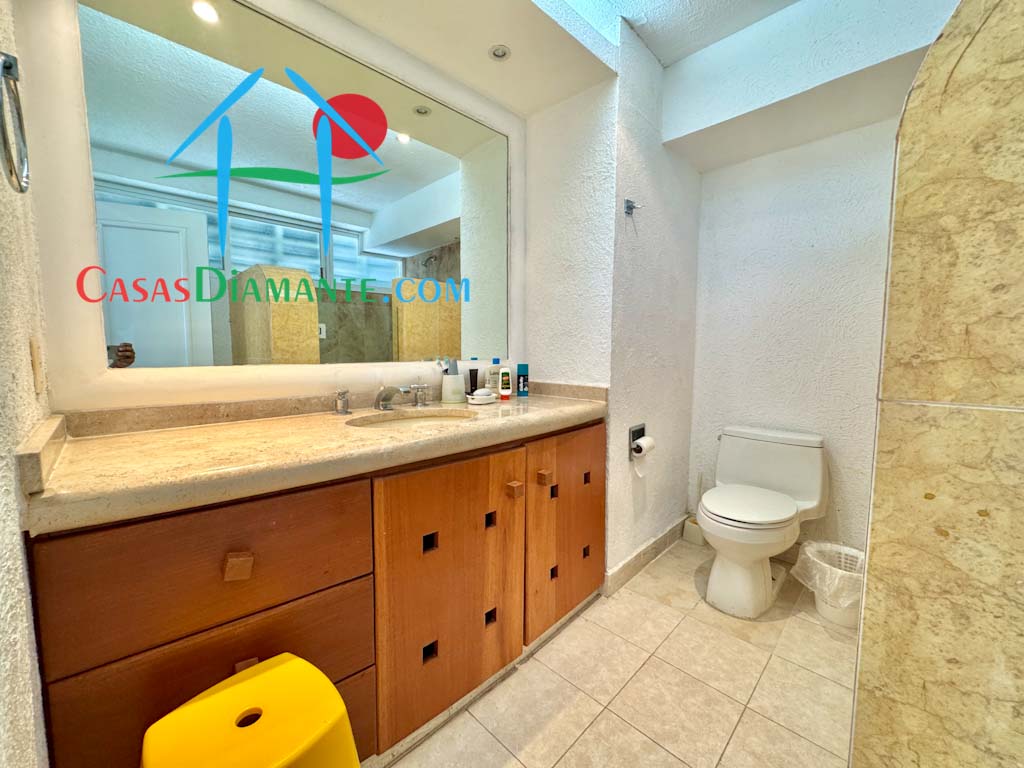 Azteca Princess 303 - Baño estancia 1